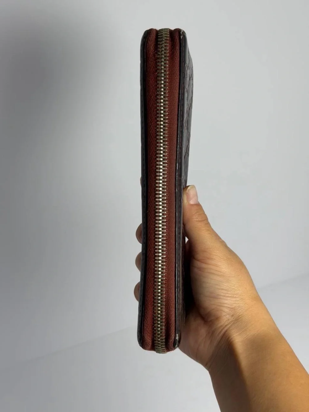 Gucci GG Guccissima Dark Oxblood Leather Zip Around Wallet Distressed Rare - Picture 5 of 14